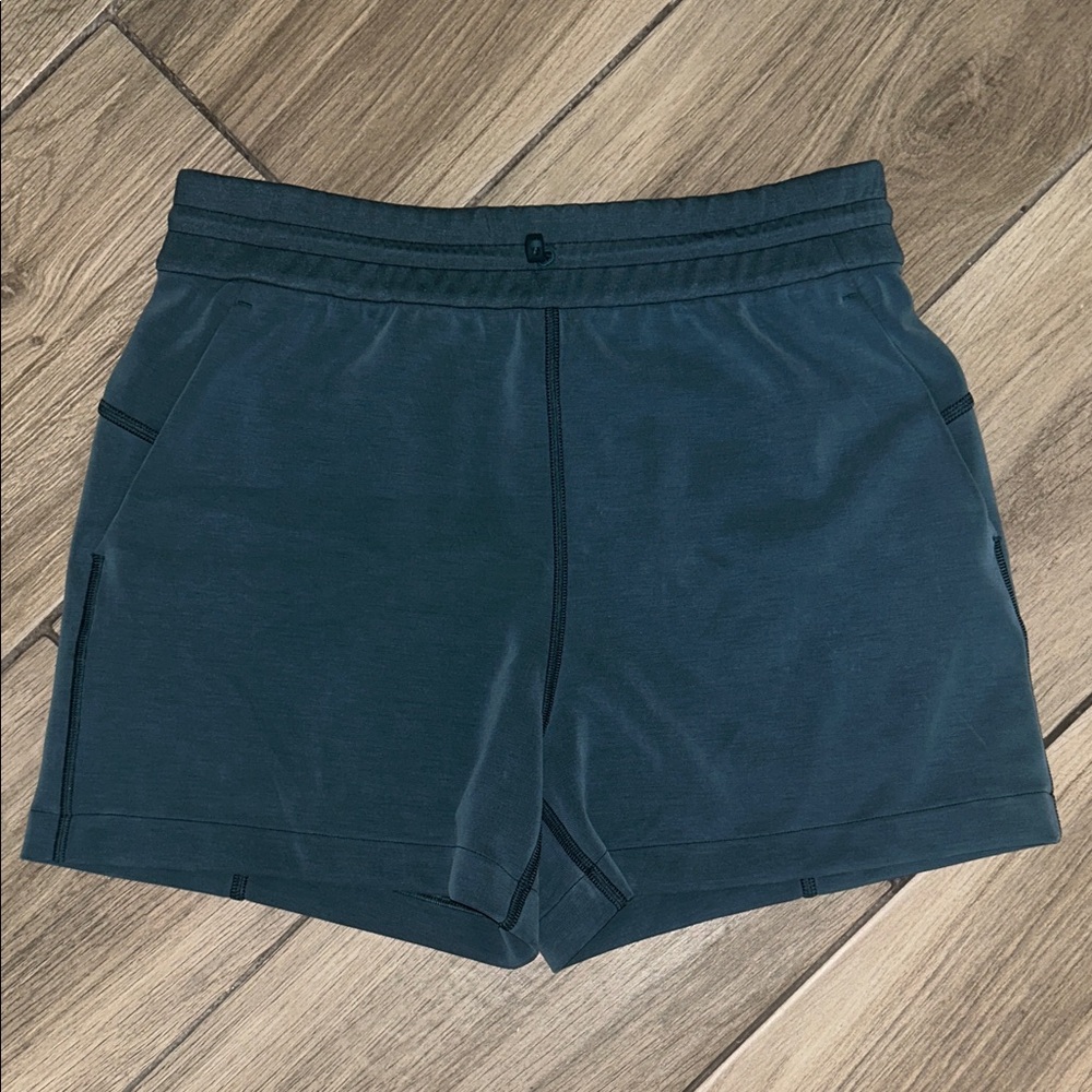 Lululemon Softstreme High-Rise Short 4”